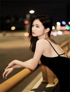 寂寞的儿媳妇高清电影-小男孩把坤巴塞进小女孩的血里